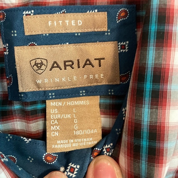 ARIAT- fitted long sleeve, wrinkle free, Gatlin shirt - Picture 4 of 4